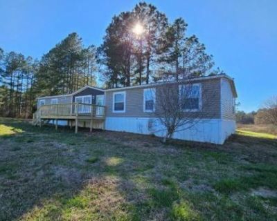 4 Bedroom 2BA 2432 ft Mobile Home For Sale in Philadelphia, MS