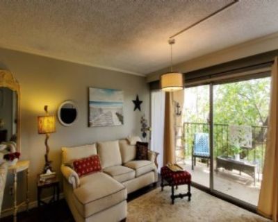 2 Bedroom 2 BA 1211 ft Furnished Apartment for Rent in North West Expressway, Oklahoma