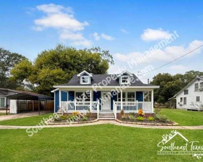 5 Bedroom 3BA 2123 ft Pet-Friendly Apartment For Rent in Groves, TX