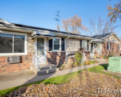 1 Bedroom 1BA 628 ft Condo For Sale in Kentwood, MI