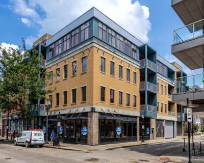 2 Bedroom 1BA 1074 ft Condominium For Sale in CINCINNATI, OH