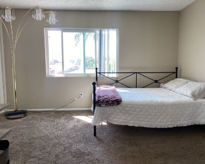 Total rooms: 2. Deposit: $300.00 * Utilities included?: Yes * Fees apply?: No. References required. Females preferred. Non-smoking. Couples are welcome. Age preference: 25 - 77. Furnishings: Furnished * Parking: No * Garage: No * Yard/patio: No * Balcony/roof terrace: Yes * Disabled access: No * Living room: shared * Broadband included: Yes. Availability Available Dec 03 2025 Minimum term 6 mon...