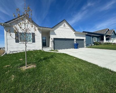 4 Bedroom 3BA 2297 ft Pet-Friendly Single Family Home For Rent in Papillion, NE