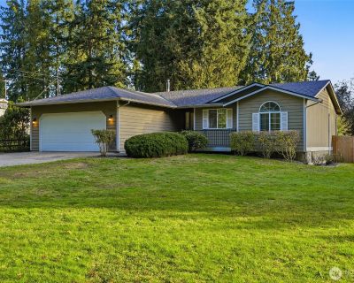 3 Bedroom 2BA 1424 ft Single Family House For Sale in Camano Island, WA