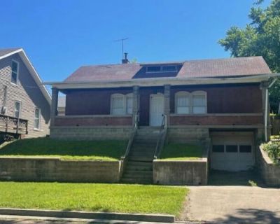 2 Bedroom 1625 ft Single Family Home For Sale in BOONVILLE, MO