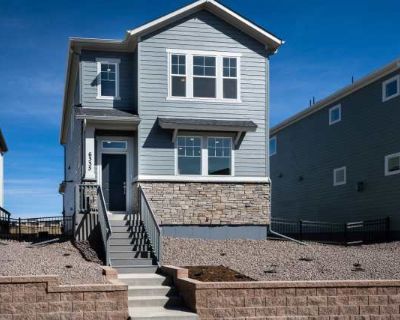 3 Bedroom 2.5BA 1649 ft Pet-Friendly Apartment For Rent in Colorado Springs, CO