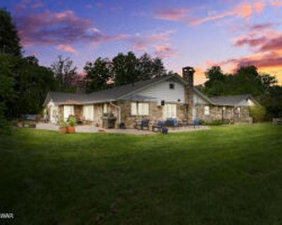 4 Bedroom 3BA 3078 ft Single Family House For Sale in Milford, PA