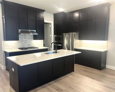 4 Bedroom 3BA 2500 ft Single Family House For Rent in Northlake, TX