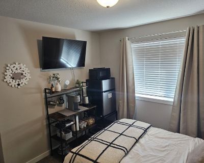 Furnished Room for Rent - Furnished room with private bath