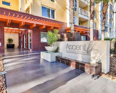 2 Bedroom 2BA 1190 ft Apartment For Rent in Woodland Hills, CA