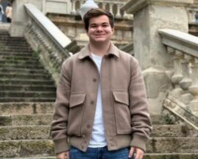 Alex U is looking for a New Roommate in Chicago with a budget of $1500.00