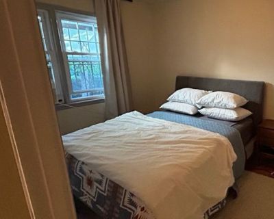 Pet friendly $800 per month room to rent in Kansas City