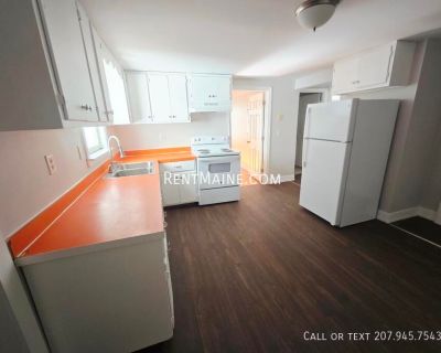 95 Center St. Apt.. Available Now - Quiet and cozy 3BR/1BA in Bangor - Unit recently renovated with fresh paint and refinished hardwood flooring - Spacious First floor unit - Close to downtown Bangor $1,400/month includes heat, hot water, water/sewer. Tenant pays electric. Pets negotiable with one time pet fee. 6 Month lease with option to renew for 12. On street parking. No smoking. First mont...