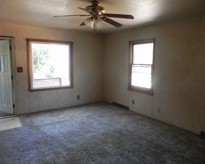 2 Bedroom 1BA 768 ft Single Family House For Sale in Fayette, MO