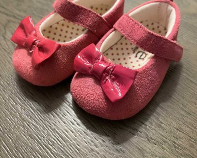 Joe Fresh - Pink Dress Shoes - size 1
