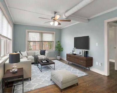 722 W 37th St. Charming and musical, Kansas City is known for blues, jazz, and barbecue. On-site laundry Pet friendly Recently renovated Stainless steel Air conditioning Unit Amenities air conditioning recently renovated stainless steel Property Amenities cats allowed dogs allowed pet friendly on-site laundry. Pets allowed. 1 Bedroom. 1 Bathroom. 600 ft