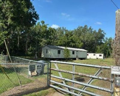 3 Bed 2 Bath Preforeclosure Property in Lakeland, FL 33811 - Old Hwy 37 S