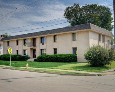 1 Bedroom 1BA House For Rent in Waukesha, WI