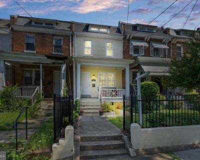 3 Bedroom 3BA 1608 ft Single Family Home For Sale in WASHINGTON, DC
