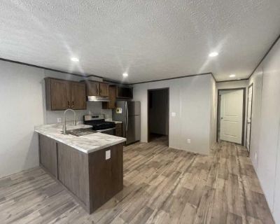 3 Bedroom 2BA 1056 ft Mobile Home For Sale in Huntington, IN