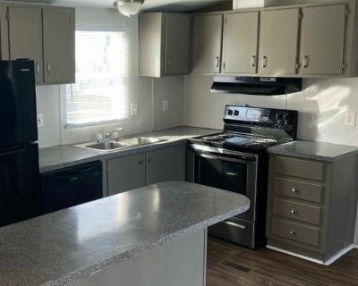 3 Bedroom 2BA 1216 ft Mobile Home For Rent in Sherman, TX