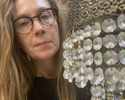 $1,200 /month. Age: 49 * Smoker?: No * Any pets?: No * Occupation: Professional * Interests: reading, travelling, art, hiking, writing, outdoors, nature, walking, museums, meditation, literature, poetry, plants, creative, libraries * Gender: Female. Non-smoking room preferred. Pets are fine. No preference specified. Age preference: 35 - 55. Looking in: Bedford - Stuyvesant , Bushwick , Crown He...