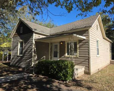 412 Park Avenue. image_url. Recently renovated Unit Amenities recently renovated. 3 Bedroom. 2 Bathroom. 1415 ft