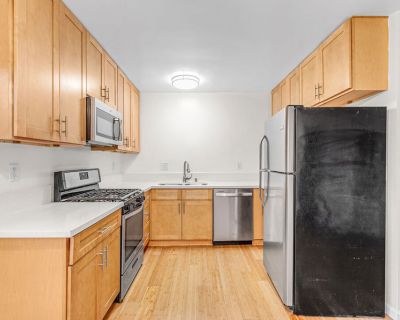 1 Bedroom 1BA 700 ft Apartment For Rent in Santa Monica, CA