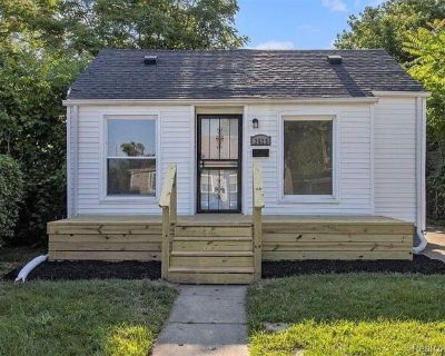 3 Bedroom 1BA 880 ft Hickory St, For Sale in Inkster, Michigan