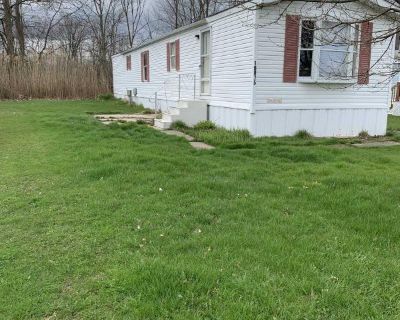 2 Bedroom 1BA 980 ft Mobile Home For Sale in Streetsboro, OH