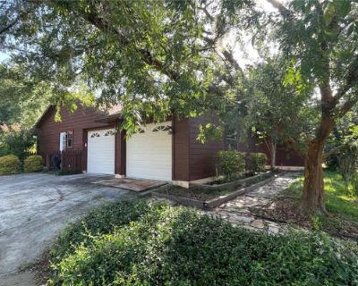 3 Bedroom 2BA 1900 ft Single Family Home For Sale in ZELLWOOD, FL