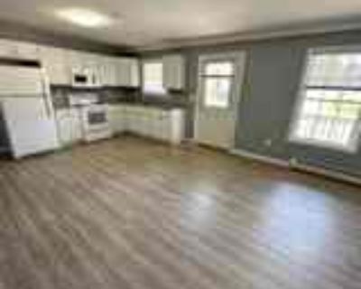 1 Bedroom 1BA House For Rent in Old Town, ME 586 Main St