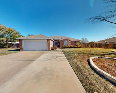 411 Tomahawk Drive. Property for Rent in Harker Heights, TX for $1,645 with 4 bedrooms and 2 full baths. This 1,616 square foot property was built in 1994 on a lot size of 0.3001.. Nestled in a vibrant neighborhood of Harker Heights, this inviting 4-bedroom, 2-bathroom rental home offers both functionality and comfort across 1,616 square feet of well-planned living space. Whether you re hosting...