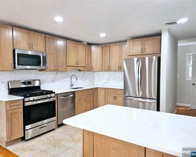 3 Bedroom 2BA Single Family House For Rent in Tenafly, NJ