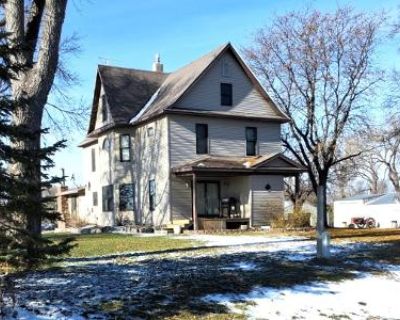 5 Bed 2 Bath Foreclosure Property in Blomkest, MN 56216 - 15th St SE