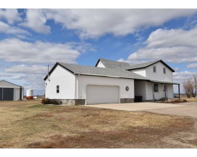 4 Bedroom 1BA 2400 ft² Residential For Sale in Rolette, ND