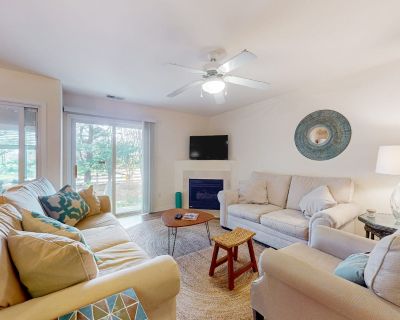 3 Bedroom 2.5BA Pet-Friendly House Vacation Rental in Plantations East - 110 Heron Ct, Lewes, DE