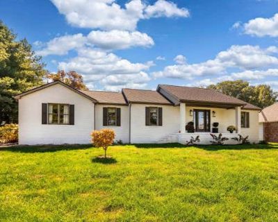 3 Bedroom 3BA 2378 ft Single Family Home For Sale in MARION, IL