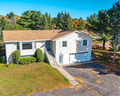 8 Bedroom 4BA 1742 ft Single Family House For Sale in Hancock, MI