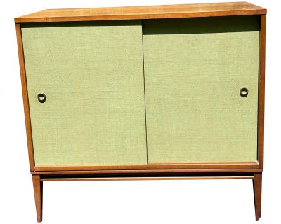 Paul McCobb Planner Group Mid Century Modern Sliding Door Cabinet