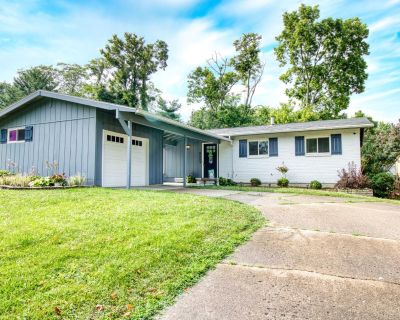 3 Bedroom 2BA 1269 ft Single Family House For Sale in Anderson Twp, OH