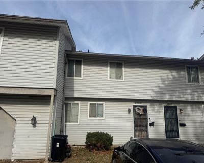 3 Bedroom 2BA 1984 ft Townhouse For Sale in Grandview, MO