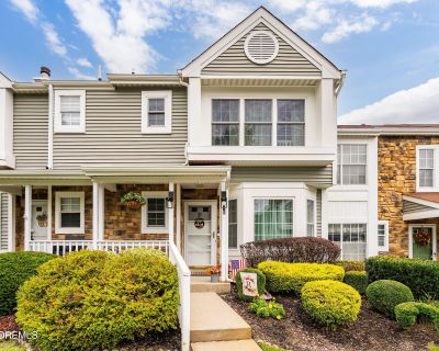 3 Bedroom 2BA 1330 ft Townhouse For Rent in Tinton Falls, NJ