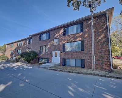 1 Bedroom 1BA 600 ft Apartment For Rent in Cedar Rapids, IA