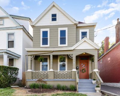 1 Bedroom 2272 ft Studio For Sale in Elmwood Place, OH