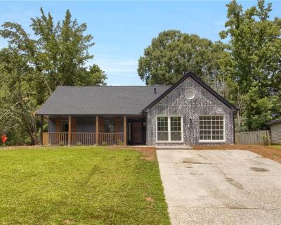 4 Bedroom 2BA 1882 ft Single Family House For Sale in Riverdale, GA