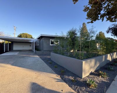 3 Bedroom 2BA 1359 ft House For Rent in Sunnyvale, CA