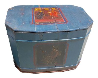 Large 19th Century Chinoiserie Painted Wood Trunk Box 21.25" W