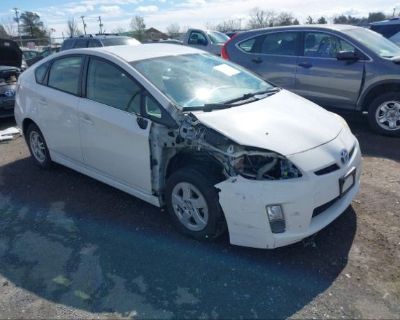 Salvage White 2011 Toyota Prius Two