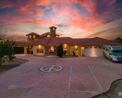 4 Bedroom 5BA 5504 ft Single Family House For Sale in Bakersfield, CA